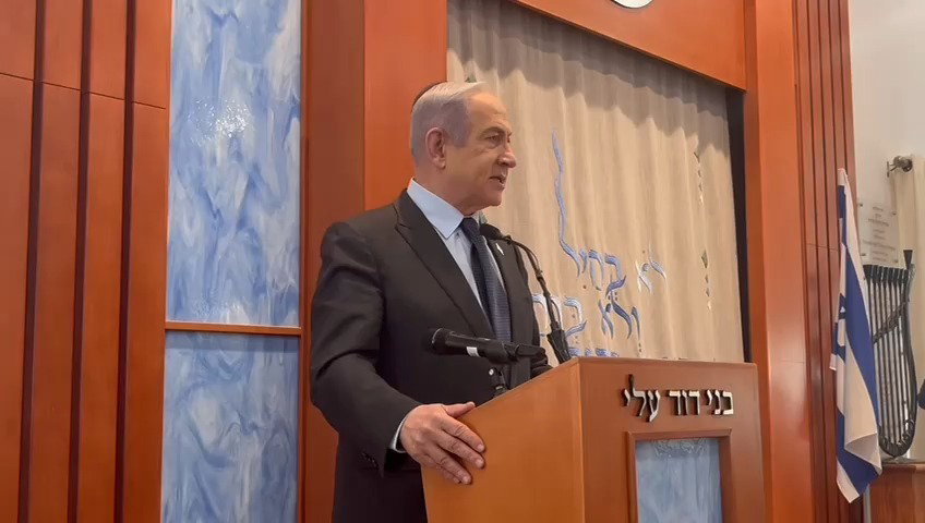 ראש הממשלה בנאומו, מוקדם יותר