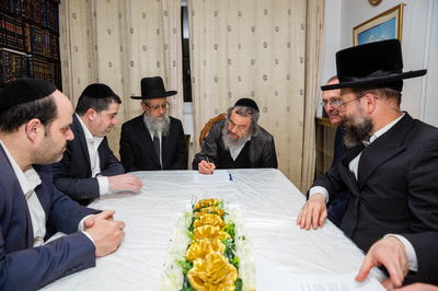 תחת הכותרת "ונשמרתם לנפשותיכם", קוראים גדולי הרבנים כאשר בראשם ניצבים חבר מועצת גדולי התורה, הגאון רבי דוד כהן, ראש ישיבת חברון