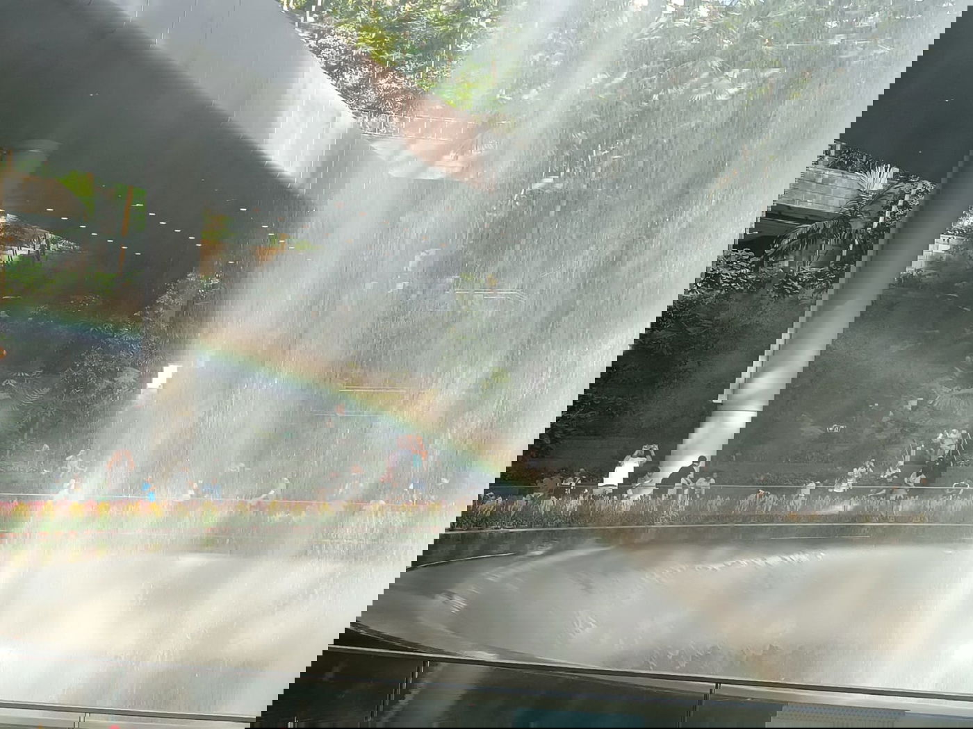 האם מברכים על הקשת בתוך מבנה?