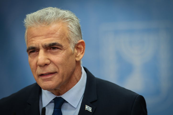 לפיד במתקפה: "הייתי בוושינגטון, הם מזועזעים מהממשלה"