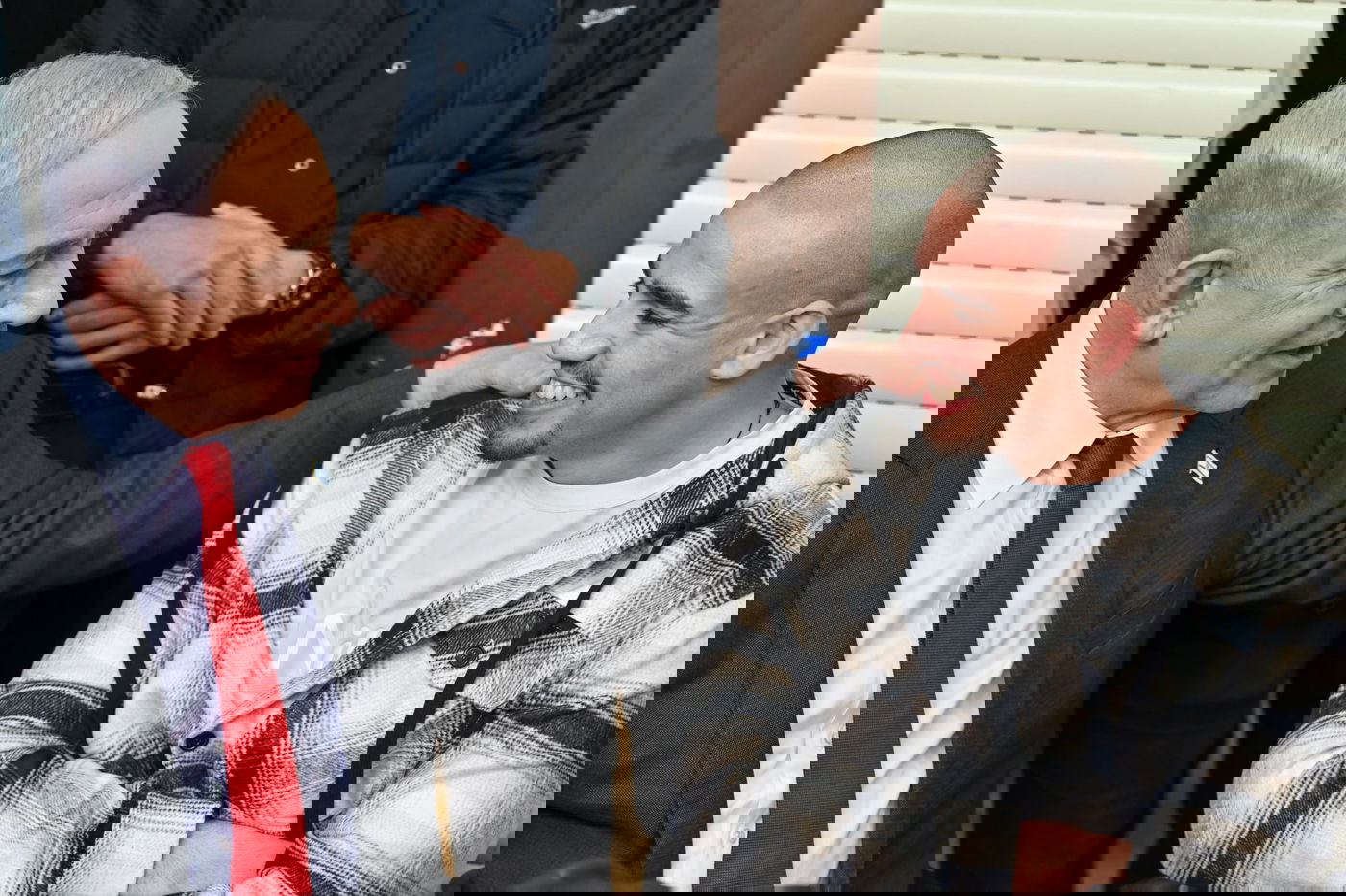 ראש הממשלה נתניהו עם הפצועים