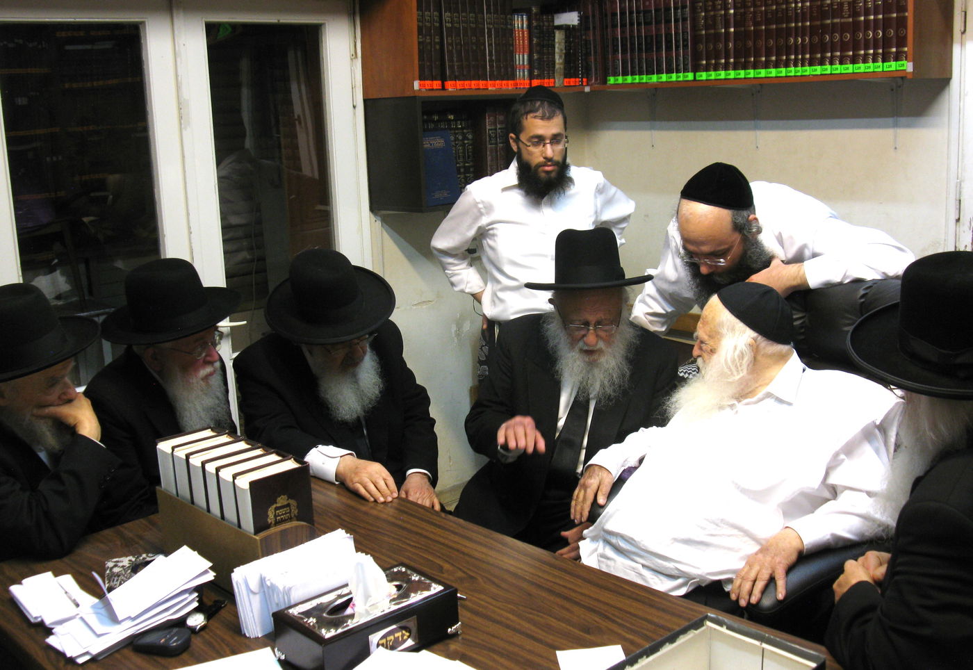 מראות חייו של הגר"ב ויסבקר זצ"ל