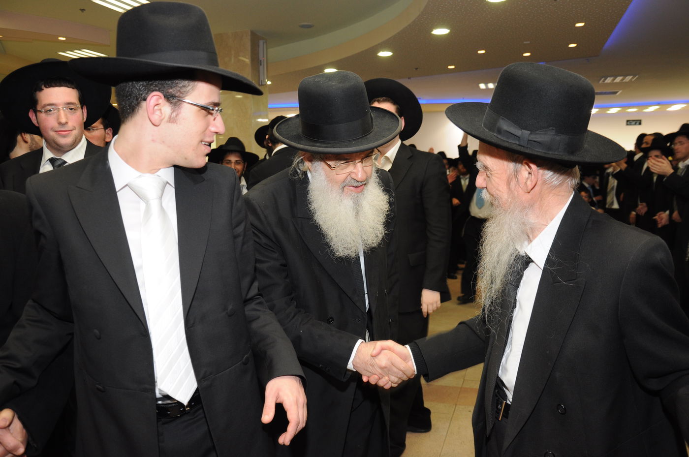 מראות חייו של הגר"ב ויסבקר זצ"ל