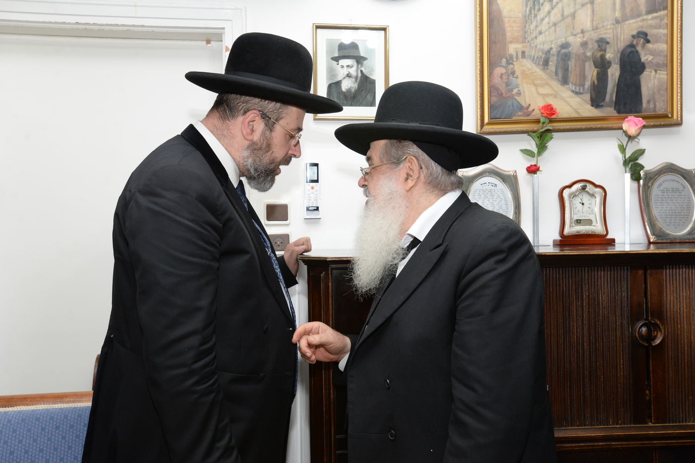 מראות חייו של הגר"ב ויסבקר זצ"ל