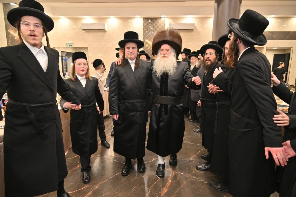 שמחת בר המצווה לנכד האדמו"ר מגארליץ | צפו בגלריה