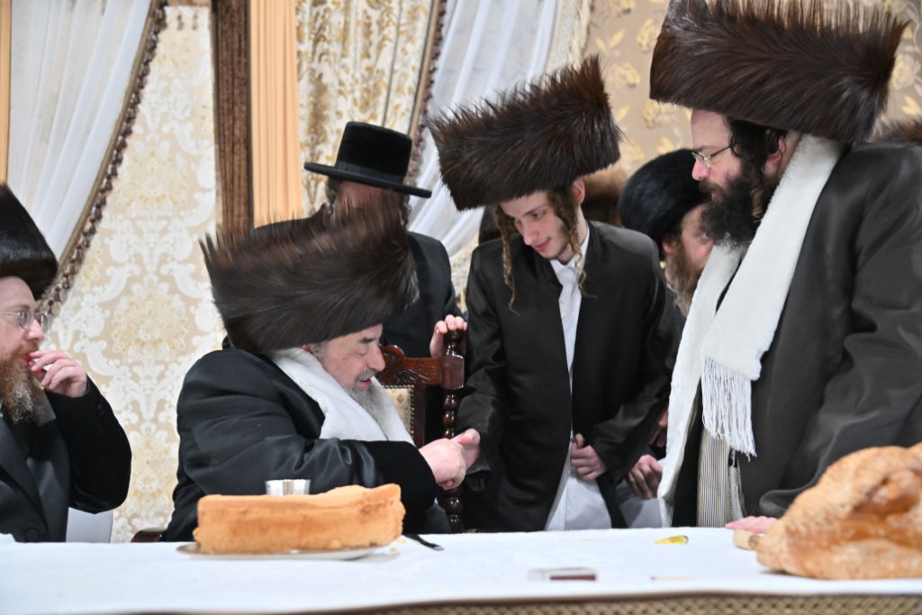 שמחת בית קארלין לעלוב - ספינקא - קרעטשניף ירושלים