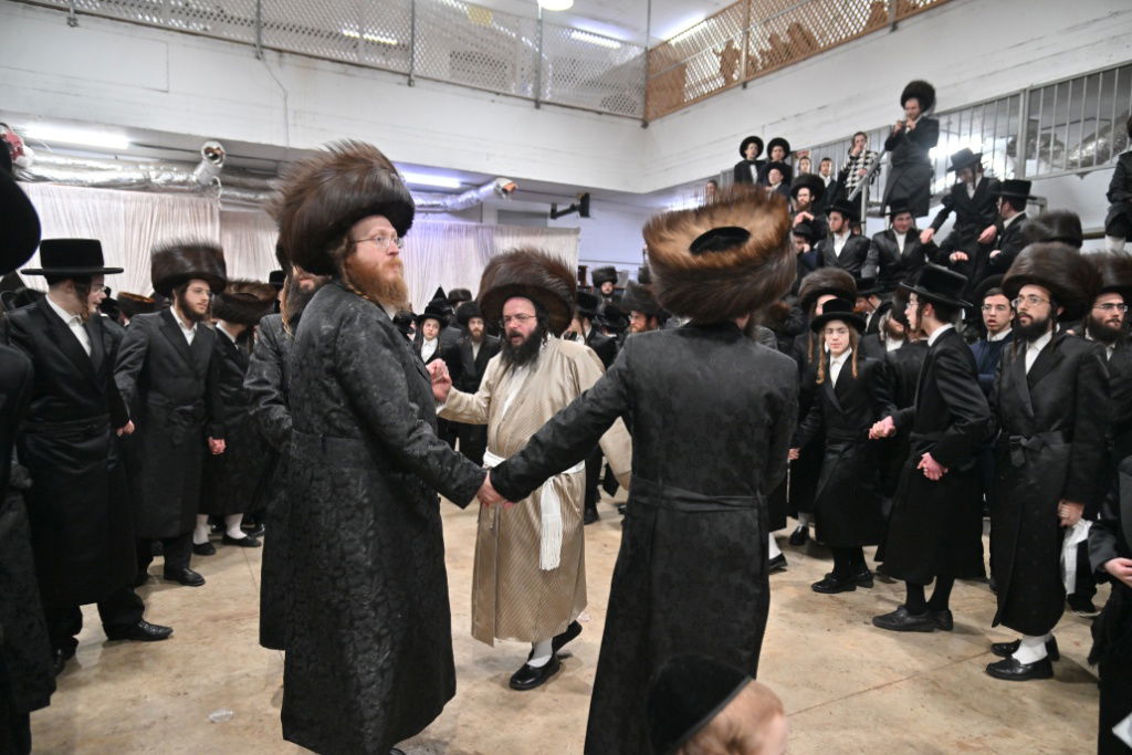 שמחת בית קארלין לעלוב - ספינקא - קרעטשניף ירושלים