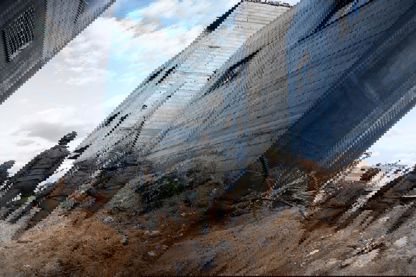 לוחמים פשטו על מבנה ששימש את מפקד חטיבת חאן יונס | מחבלים רבים חוסלו