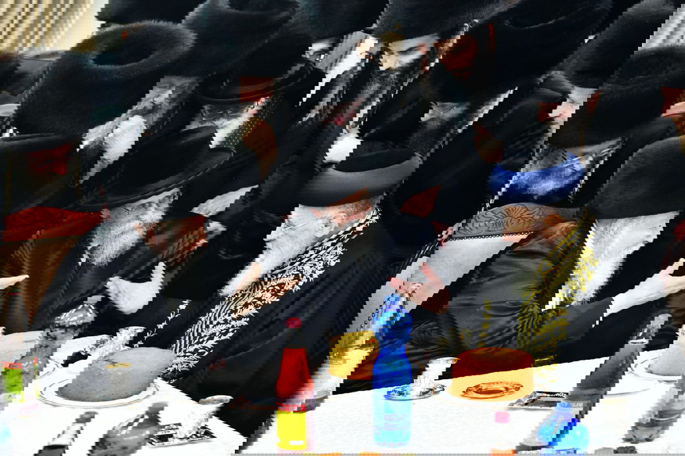 בראש העצרת. הראשון לציון והאדמו"ר מגור