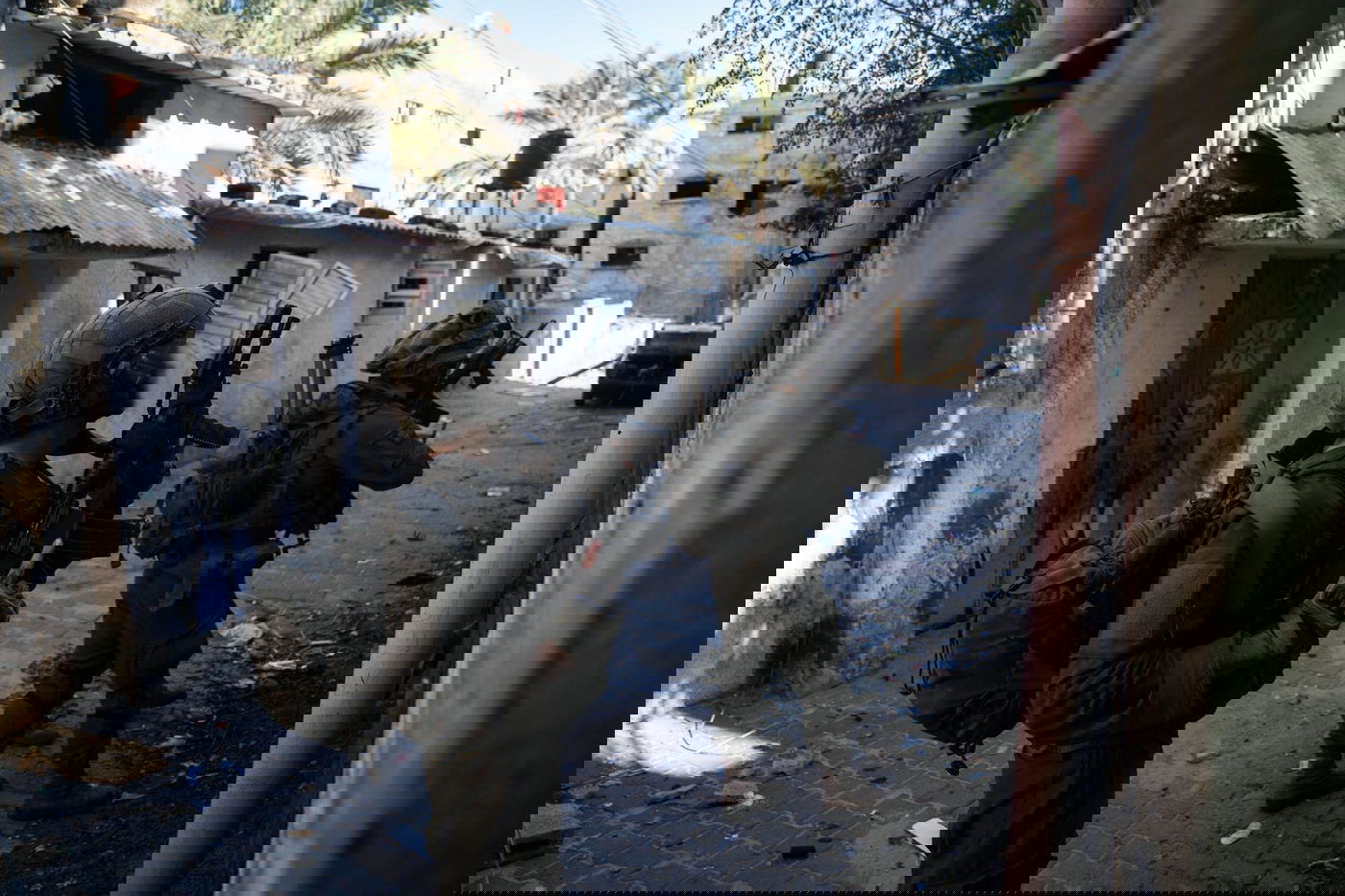 מחבל פתח באש על לוחמים ליד שכם ונוטרל; שני חיילים נפצעו מירי חיזבאללה | כל העדכונים