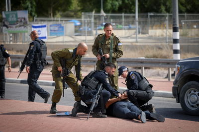 מעצר ביטחוני (למצולמים אין קשר לכתבה)