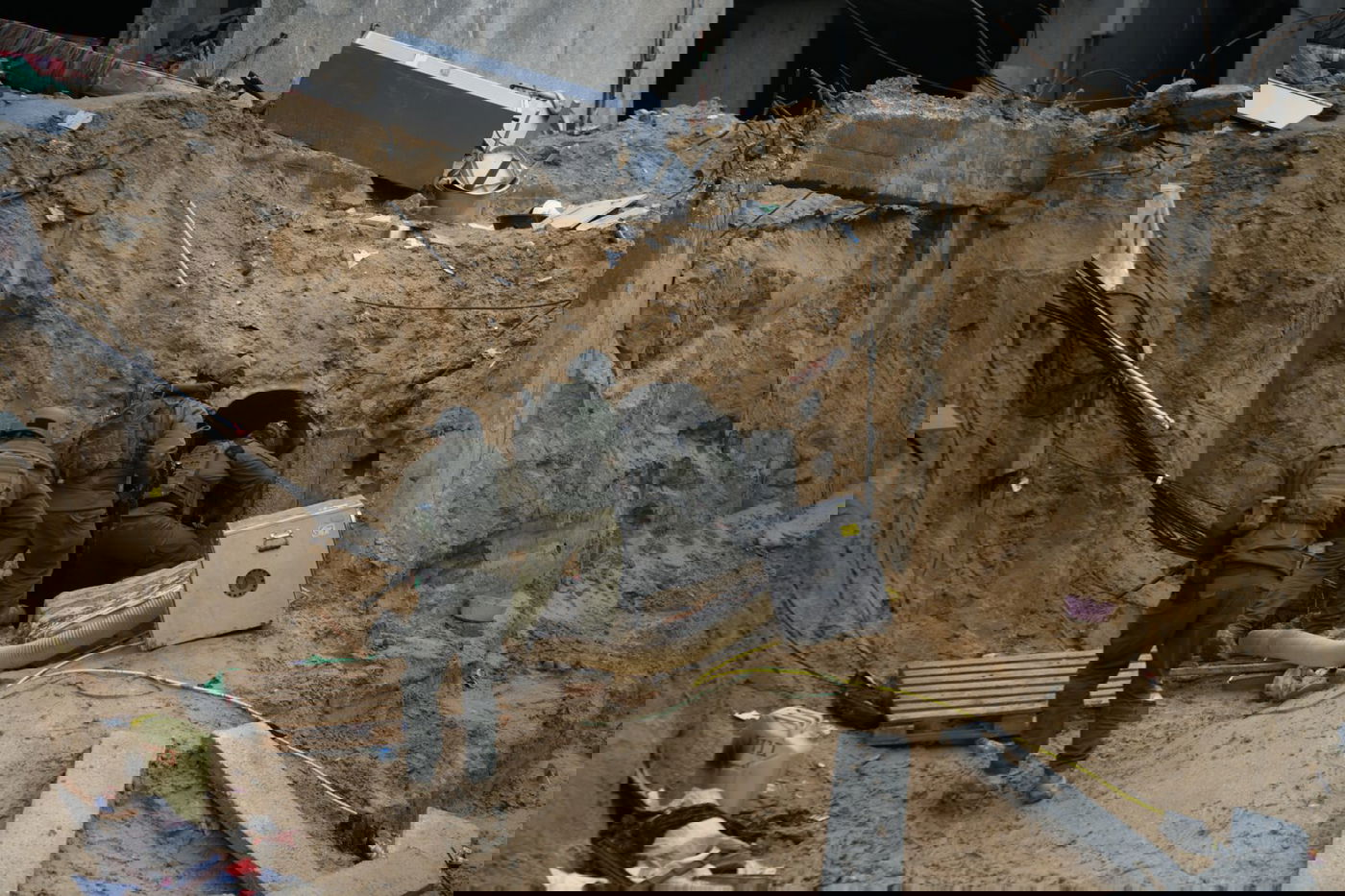 תיעוד מהמנהרות