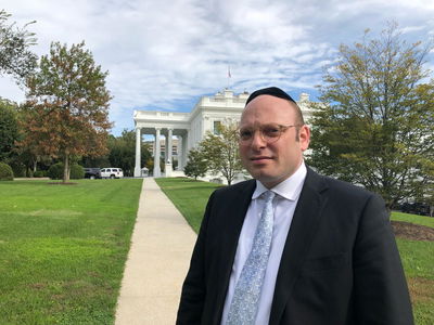 דובי הוניג בבית הלבן