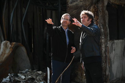 מיליי עם הנשיא הרצוג בביקורו בעבר בישראל