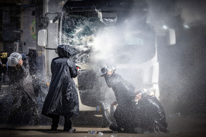 בואש בהפגנות חרדים