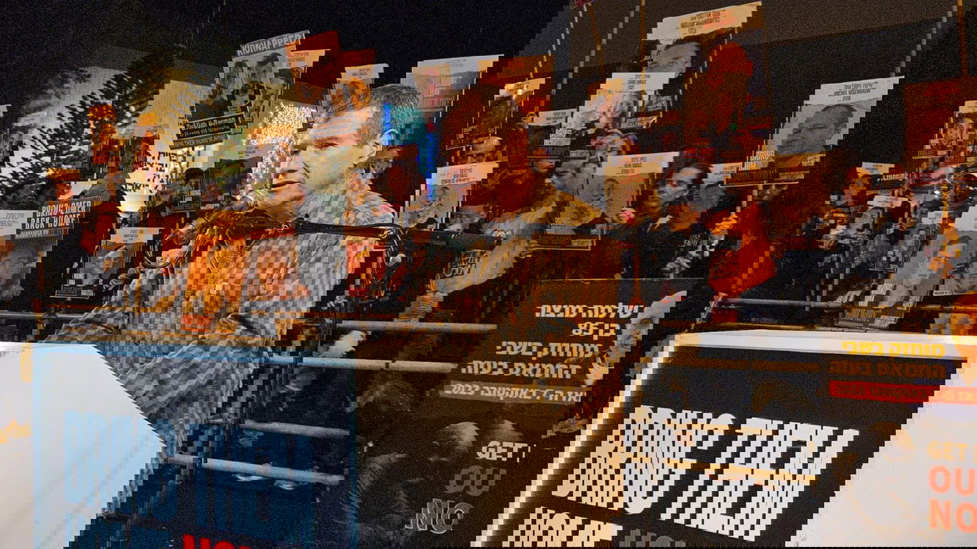 אם החטוף לנתניהו: "אני מאופקים, הצבעתי ליכוד, תתעשת על עצמך"