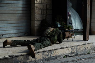 לאחר 12 שעות; הושלם המבצע בבית אומר | 8 מבוקשים נעצרו