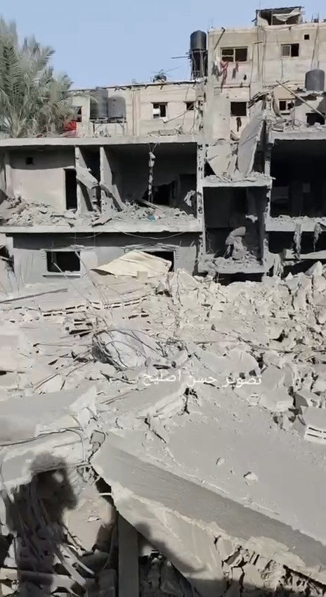 המבנה שבו הוחזקו החטופים, כפי שנראה הבוקר