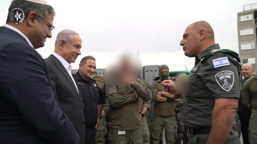 מפקד משמר הגבול, ניצב בריק יצחק, מביקורו אתמול ביחידת הימ״מ