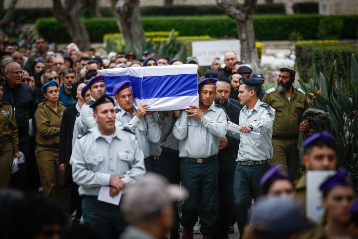 הלוויית סגן אלוף במיל' נתנאל יעקב אלקובי בבית העלמין הצבאי בחיפה