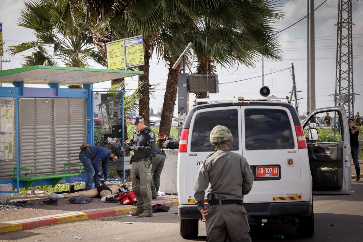 מחבל עם 'חזות דאעש' יצא מרכבו, פתח באש - וחוסל בזירה