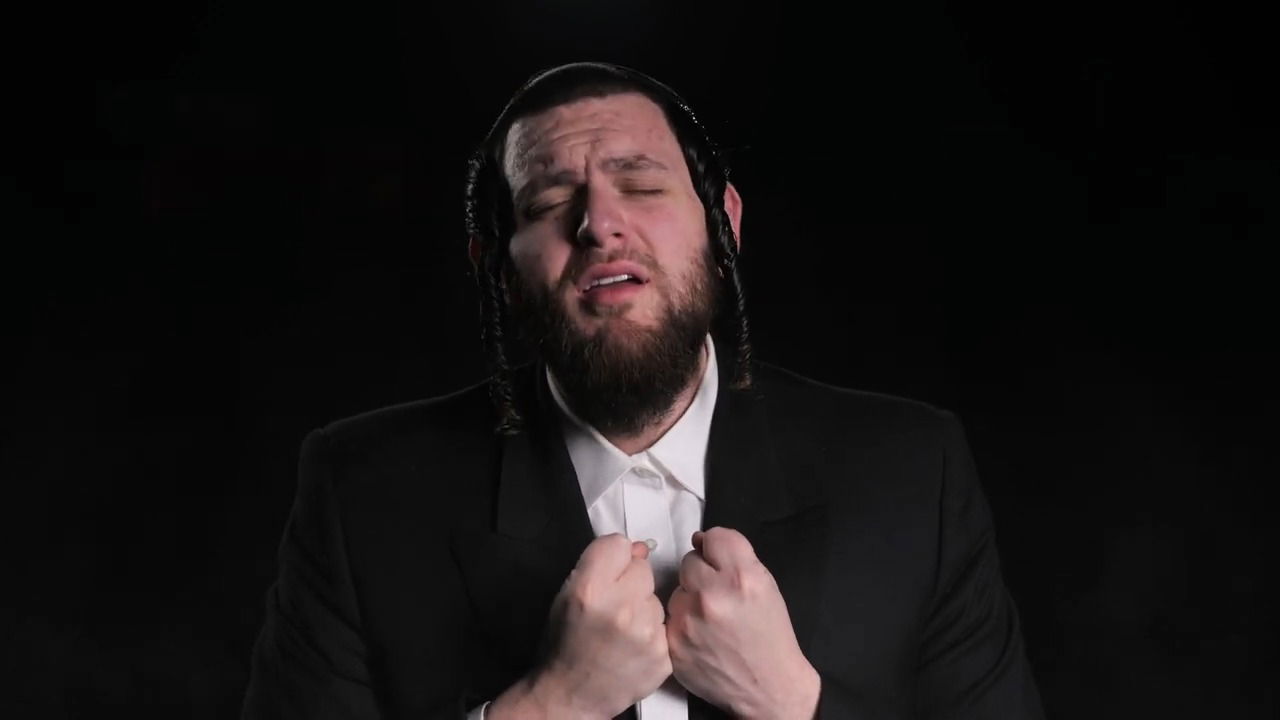 שמילי אונגר בקליפ מרגש חדש: "הביטה"