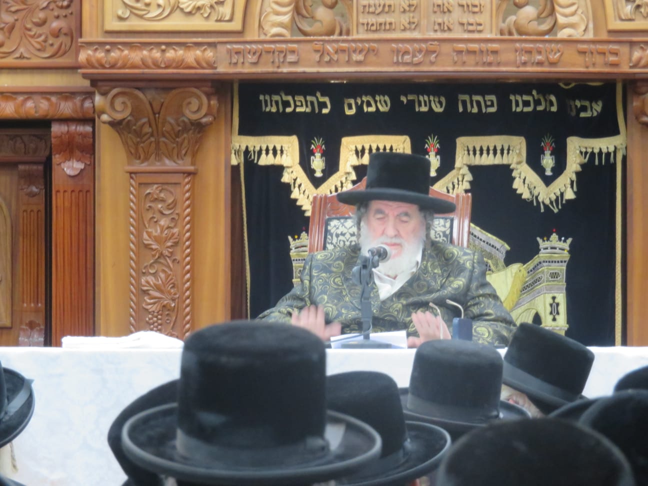 הרבי מויז'ניץ שבוע שעבר באלעד