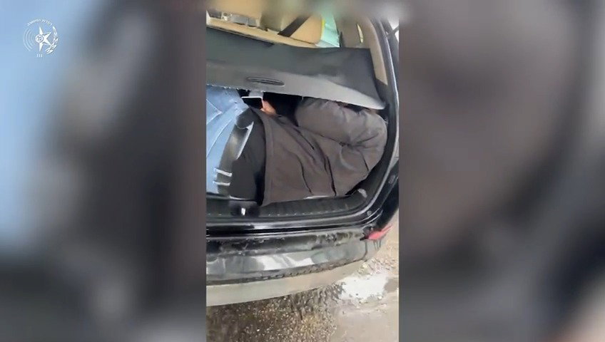 הסתתרות השב"חים ברכב