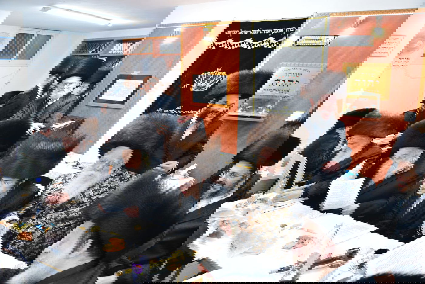 'שבע ברכות' לנכד: האדמו"ר הישיש מארה"ב שבת באשדוד