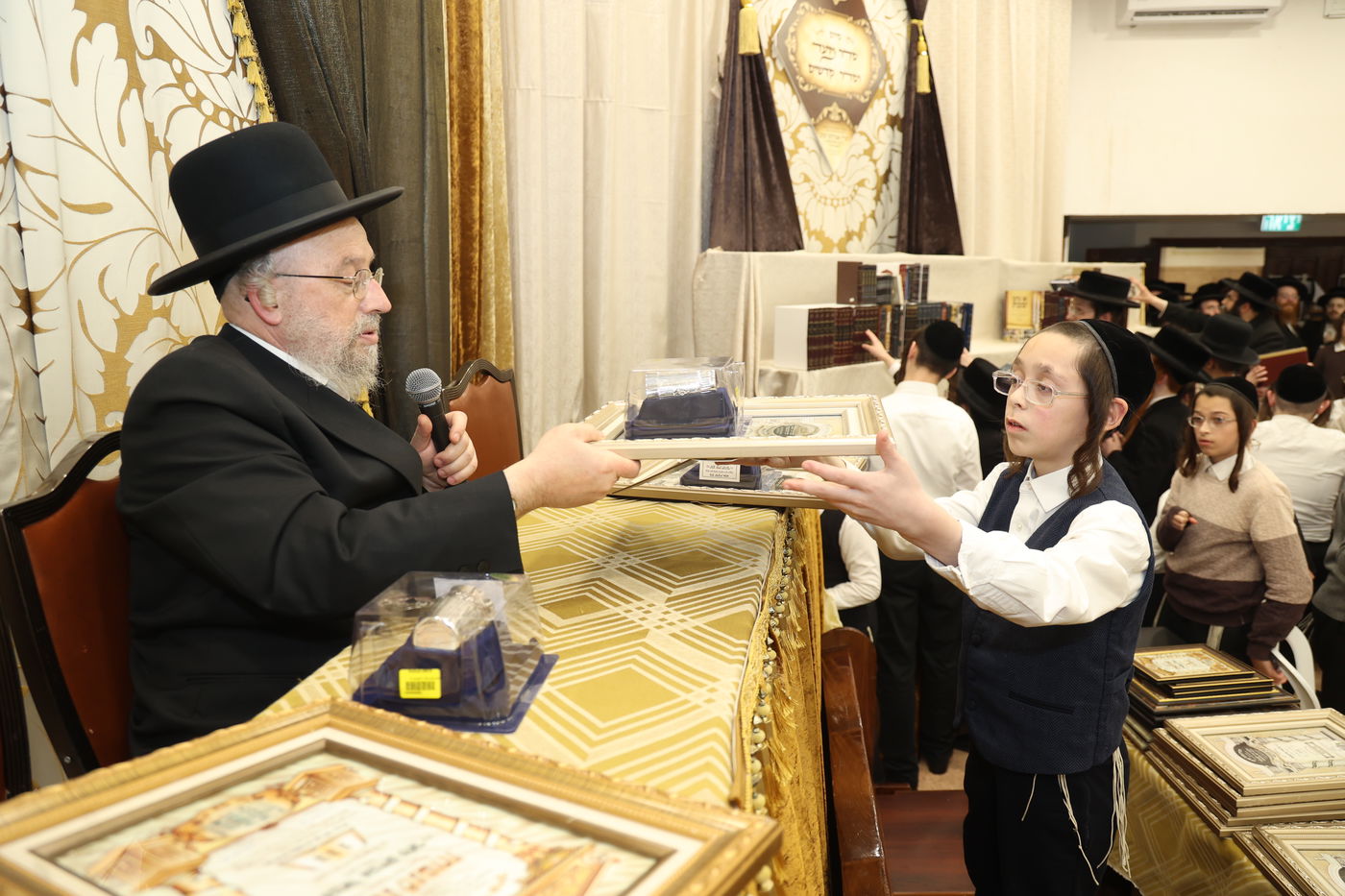 התלמידים הגו בתורה וזכו בפרסים יקרי ערך | תיעוד