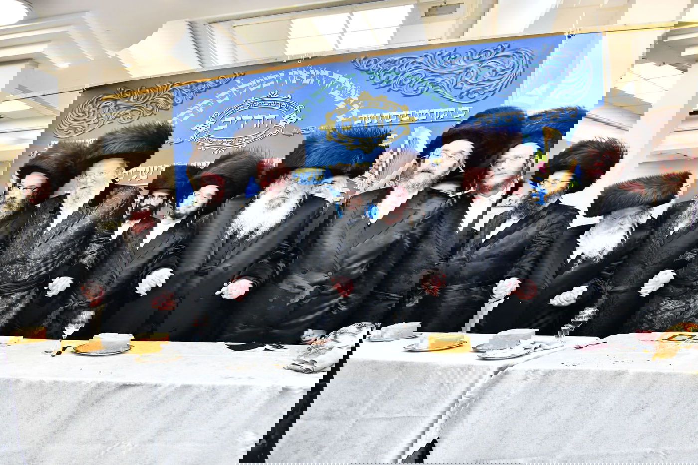 החתונה באירופה, החסידים חגגו עם החתן בארץ לקראת נסיעתו | תיעוד