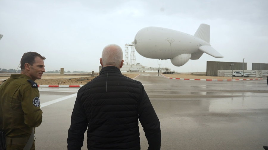 שר הביטחון יואב גלנט בבסיס מערכת ״טל שמיים״ בצפון