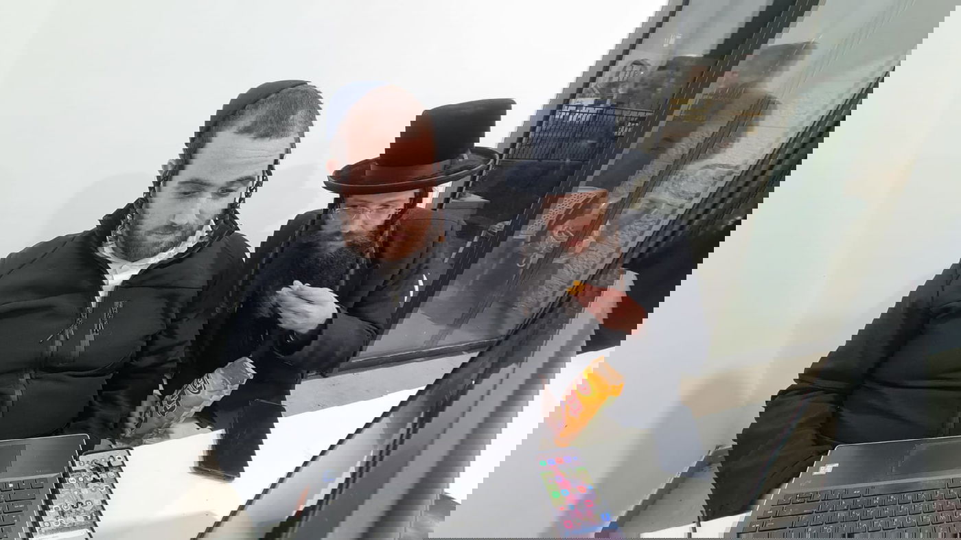 זופניק בכיכר • כל התמונות, הנייעס והחשיפות של השבוע