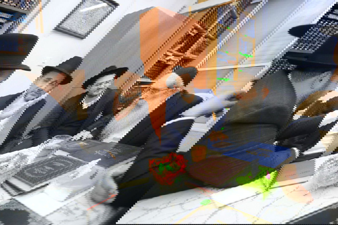 עלה מחאלב בגיל 9 - והפך למשפיע הגדול על הקהילה היהודית העשירה בעולם