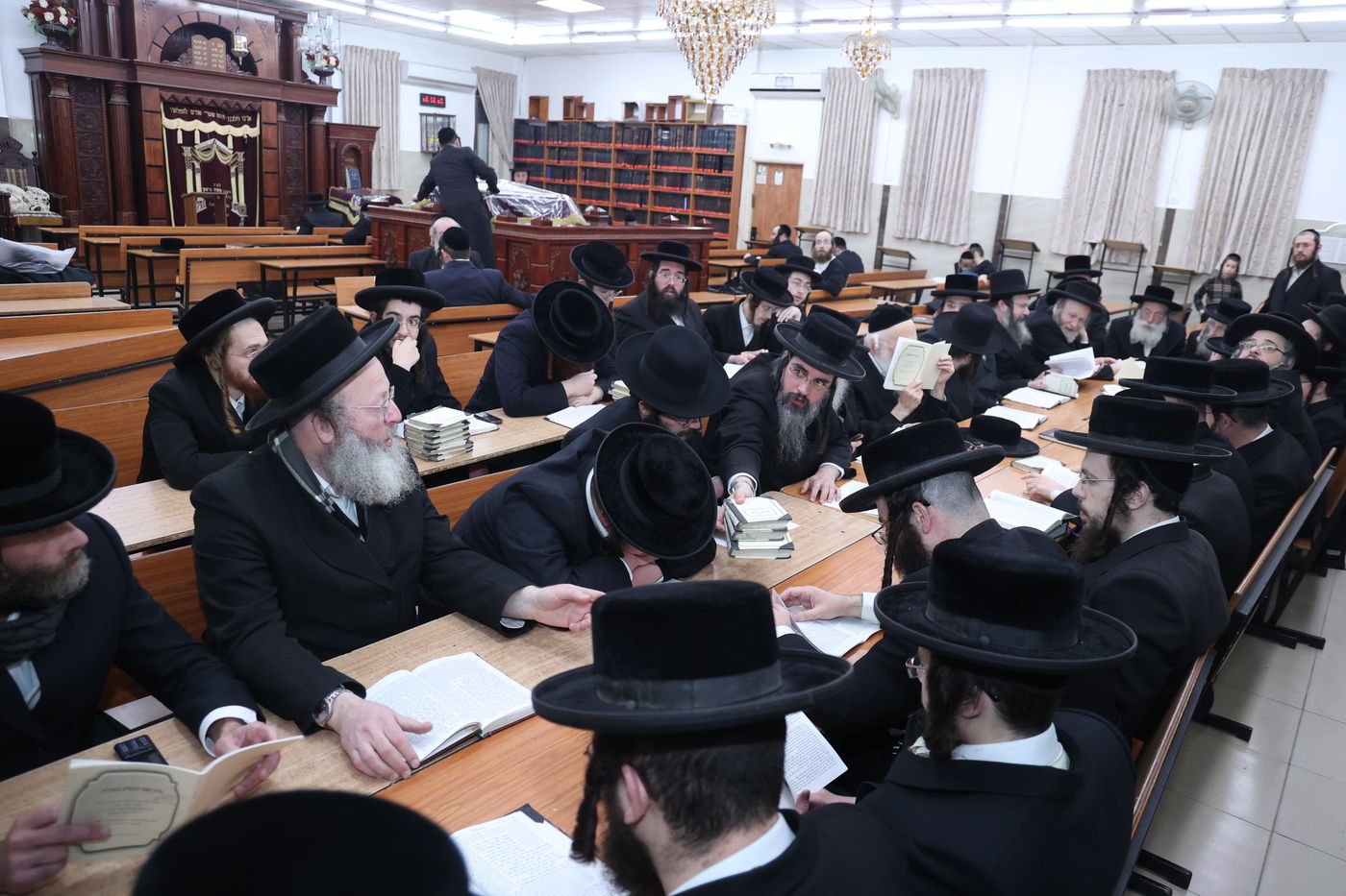 קהל אנשי ירושלים התכנסו ביארצייט ליו"ר הנהלת העדה החרדית הגאון ר' גרשון שטמר זצ"ל