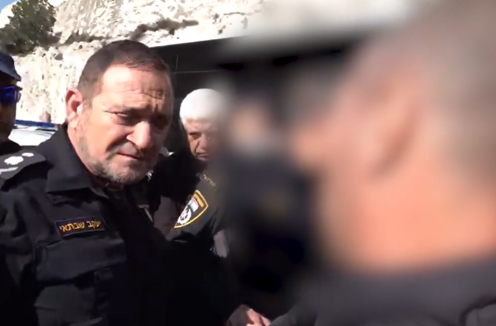 השוטר עם המפכ"ל