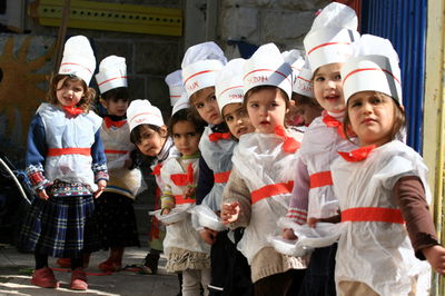 ילדים מחופשים בפורים קטן