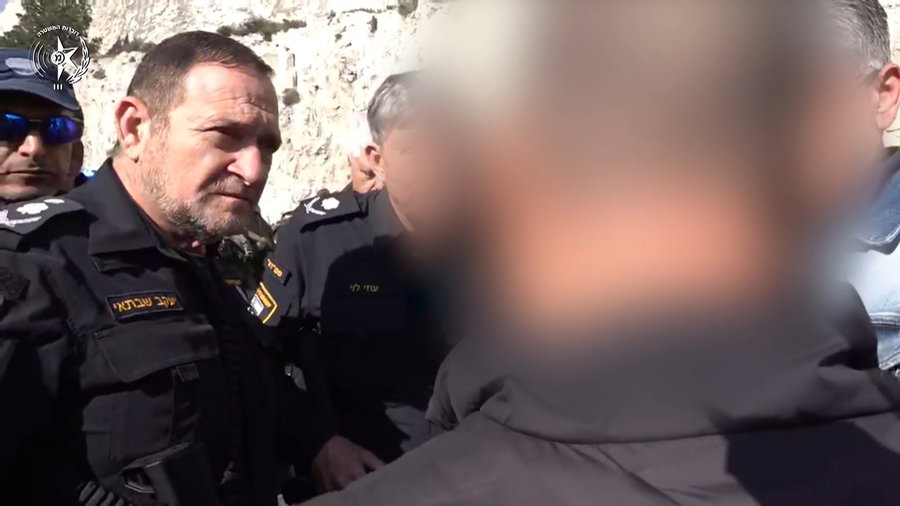 השוטר מספר למםכ"ל על הנטרול