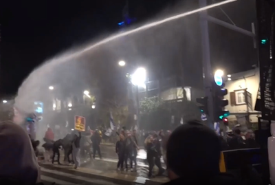 עשרות נעצרו בהפגנה נגד הממשלה; לפיד: "אלימות המשטרה מסוכנת"