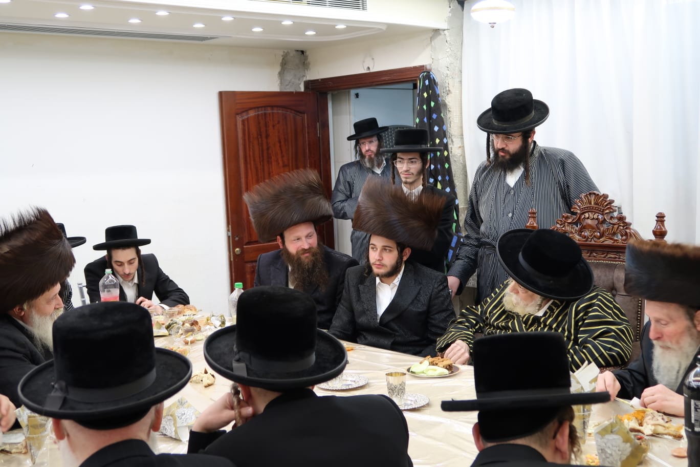 ה'ספונסר' ממעון הנופש בקיץ חיתן, האדמו"ר השתתף