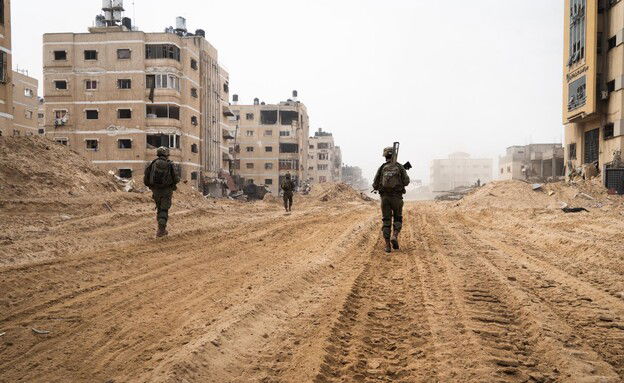 עשרות רקטות שוגרו מלבנון לגולן | צה"ל חיסל את אחראי הגזרה המזרחית בחיזבאללה