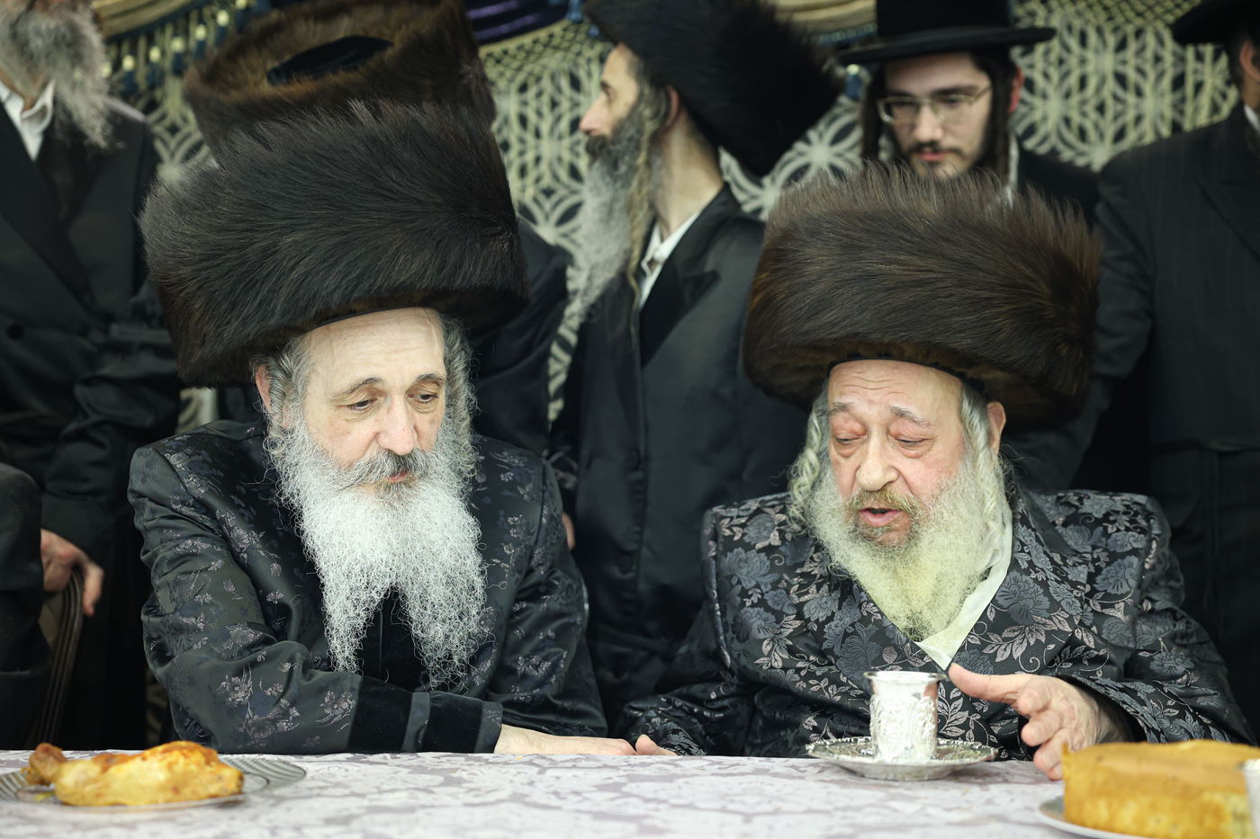 הכנסת ספר תורה בשומרי אמונים בירושלים