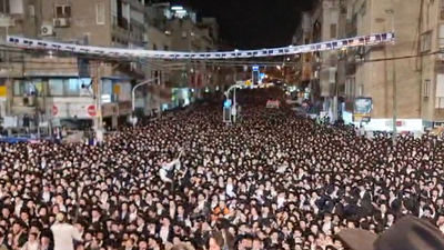 לאחר העצרת של 'דגל' - מחאה ספרדית בבני ברק: "רבם דקרו!"