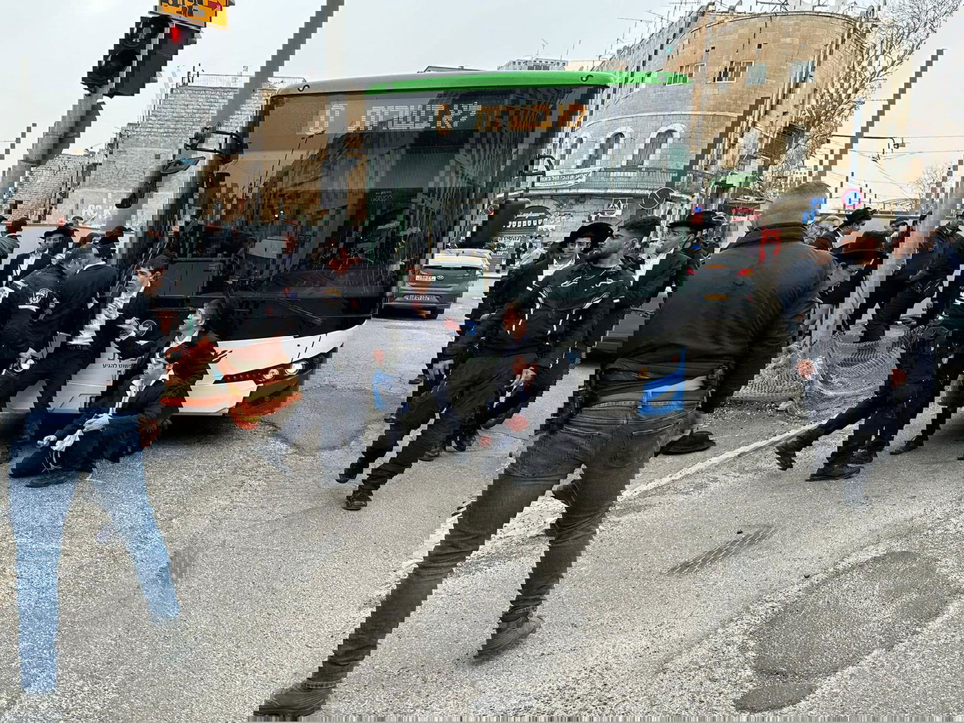 הפגנת הפלג כעת בירושלים