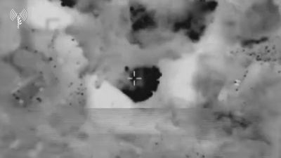 תיעוד: צה"ל תקף יעדים של חיזבאללה וחיסל חוליית מחבלים