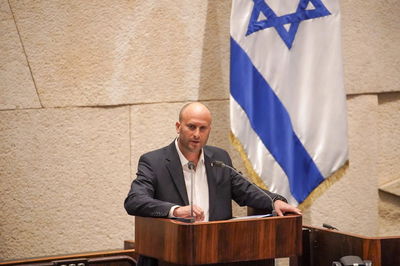 ח"כ קרויזר. נשאר בכנסת