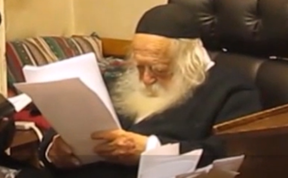 האם סגולה למי שמקדש הלבנה שלא ימות באותו החודש? | צפו בתשובת הגר"ח קנייבסקי