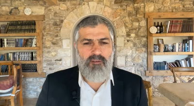 צבי יחזקאלי בפינה על פרשת כי תשא • צפו