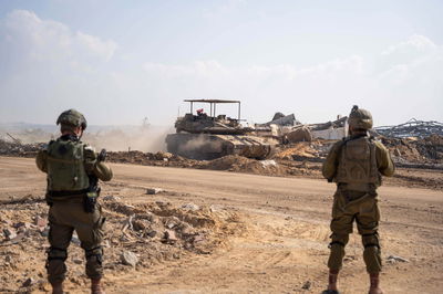 לוחמי גבעתי ברצועת עזה ( למצולמים אין קשר לכתבה)