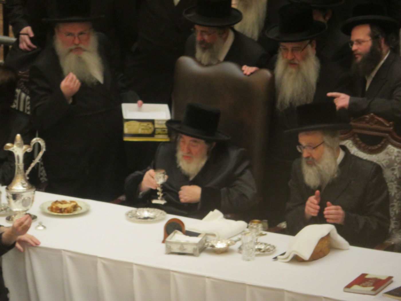 עם אלפי חסידים: האדמו"ר מויז'ניץ ציין תריסר להסתלקות ה'ישועות משה'